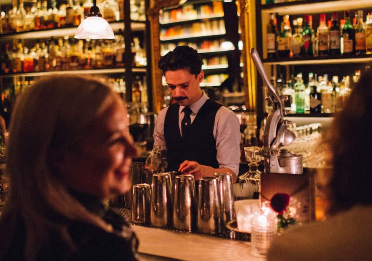 Best First Date Bars In Melbourne In 2023 | Drinking History Tours